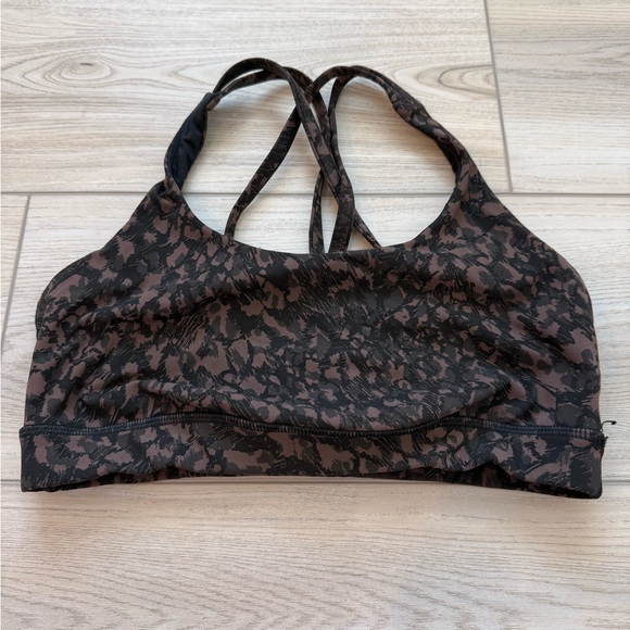 Lululemon Energy Bra *Medium Support, B–D Cup
Wild Thing Camo Brown Earth Multi - Picture 3 of 7